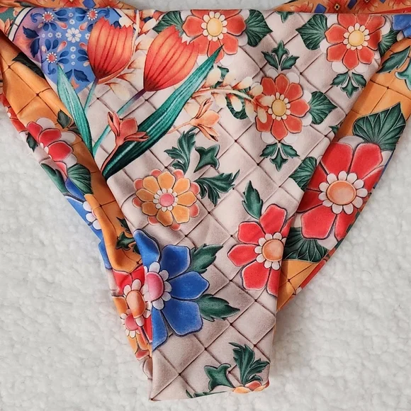 New!Agua‎ Bendita Alegria Bikini Bottom - Picture 12 of 16